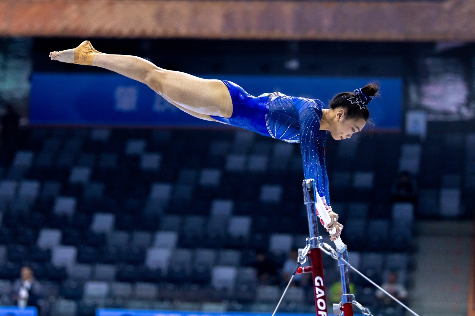 《黎明行者之血》没有主线任务 自由度接近《辐射1和2》