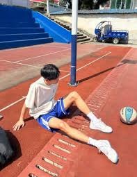 重回巅峰？内马尔17分钟戴帽助桑托斯赢球，赛后透露自己未来去向